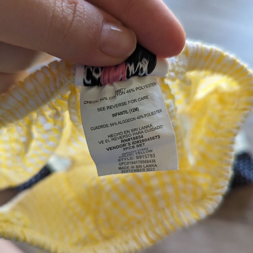 2/$10 gingham bee set - Picture 5 of 6